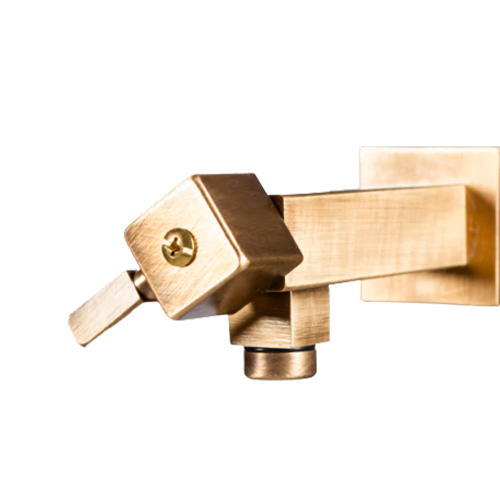 rubinetto moderno con profilo squadrato valvola frontale bronzato