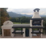 BBQ IN CEMENTO CON PIANO D'APPOGGIO E LAVANDINO CON BASE