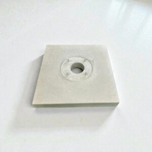 Base in cemento con scarico a perdere